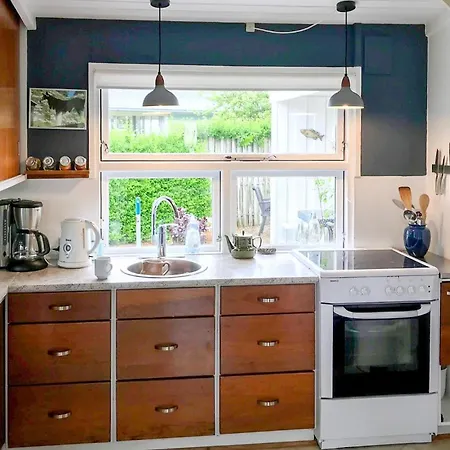 בית נופש 2 Bedroom Gorgeous In *