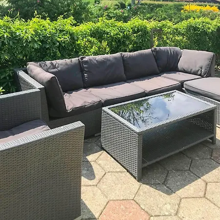2 Bedroom Gorgeous In בית נופש סבנדבורג