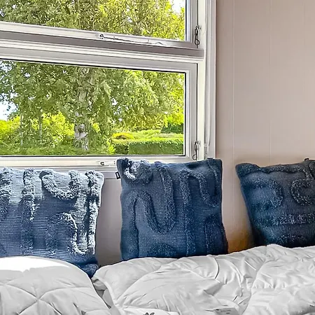 בית נופש 2 Bedroom Gorgeous In *