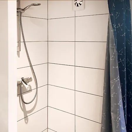 בית נופש 2 Bedroom Gorgeous In סבנדבורג